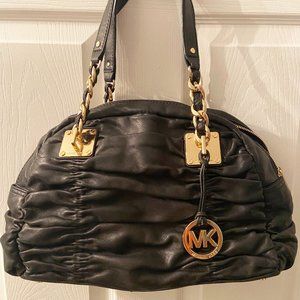 Michael KORS black leather bag w/Gold Hardware